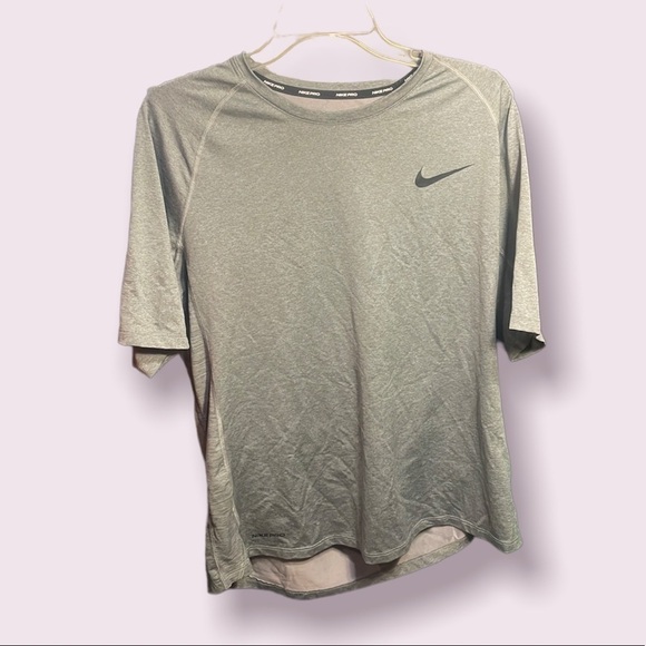 NIKE Pro Dri Fit Gray Short Sleeve Athletic Workout‎ TShirt - Picture 1 of 9